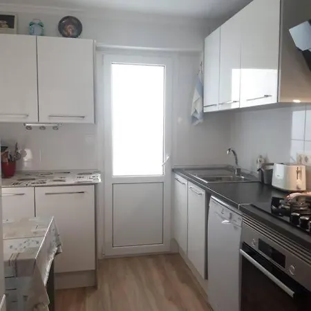 Dormitorio Acogedor En El Centro En Piso Compartido Con Bano Privado Dénia